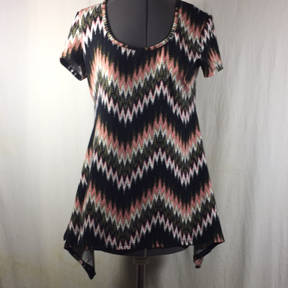 Wilde Zigzag Print Short Cap Sleeve Top Size S